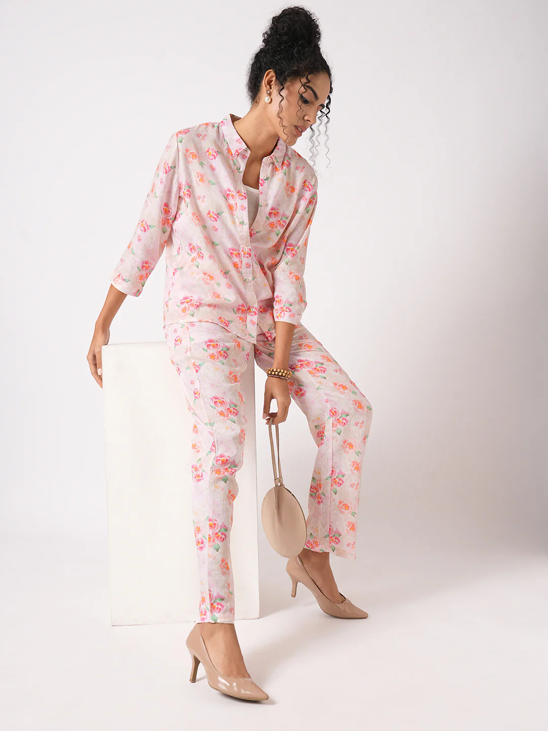 Women Soft Pink Relax Straight Fit Pant