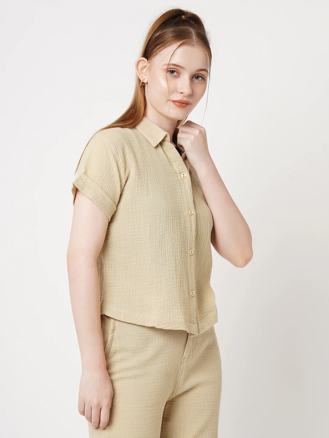 Women Solid Crop Shirt - Image 5