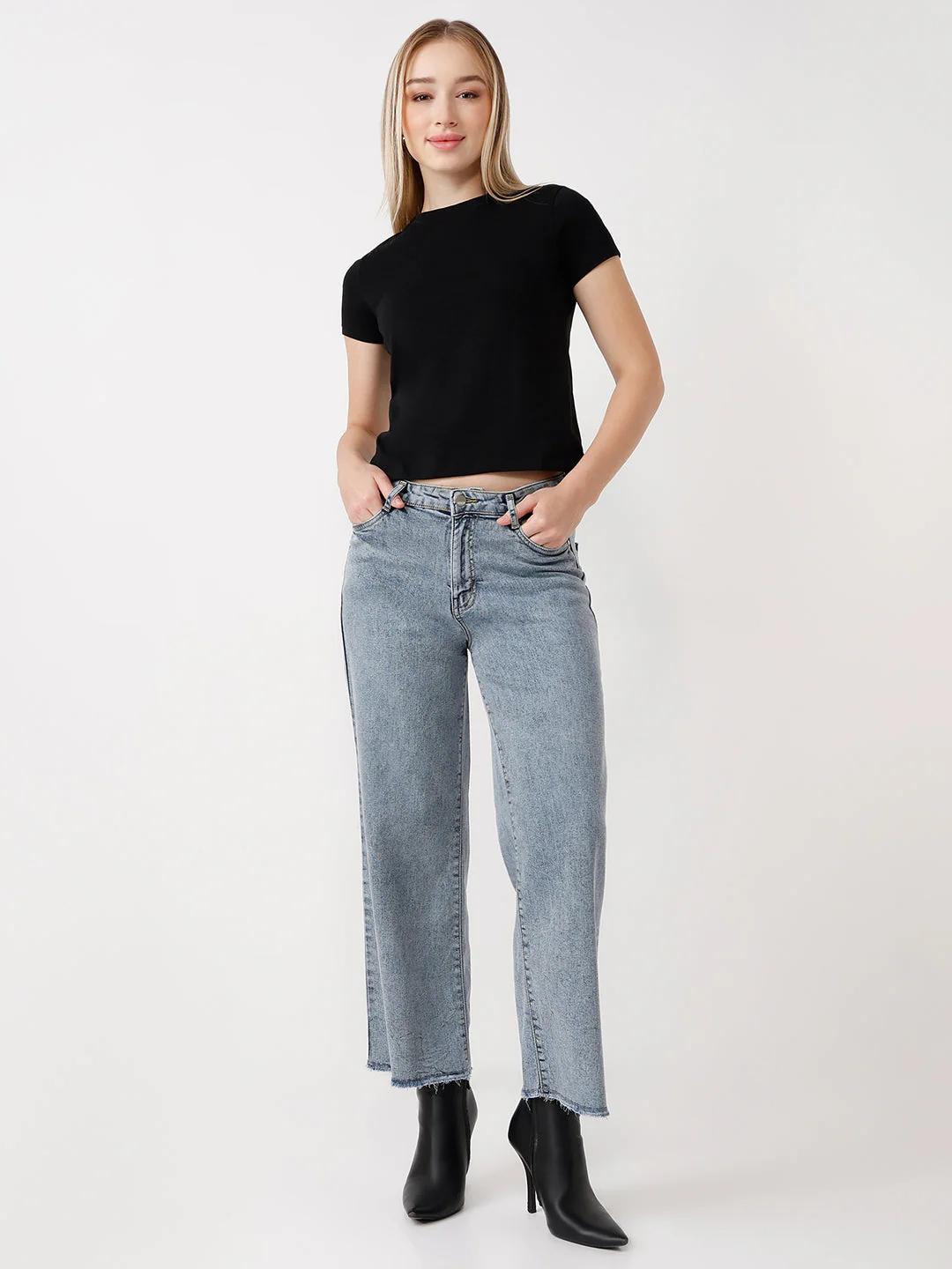 Women Solid Slim Fit T-Shirt - Image 2