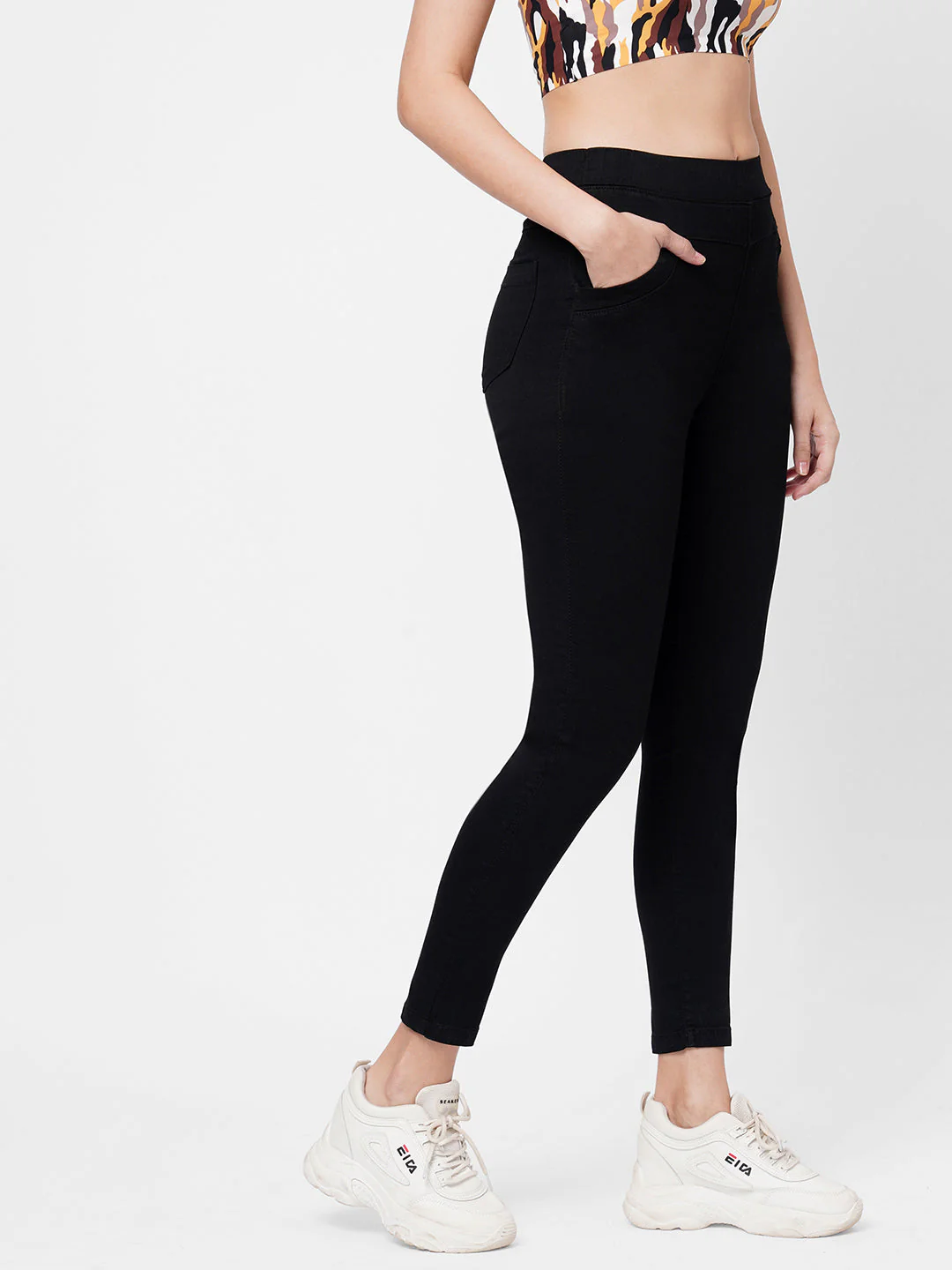 Women Super High-Rise Jeggings - Image 4