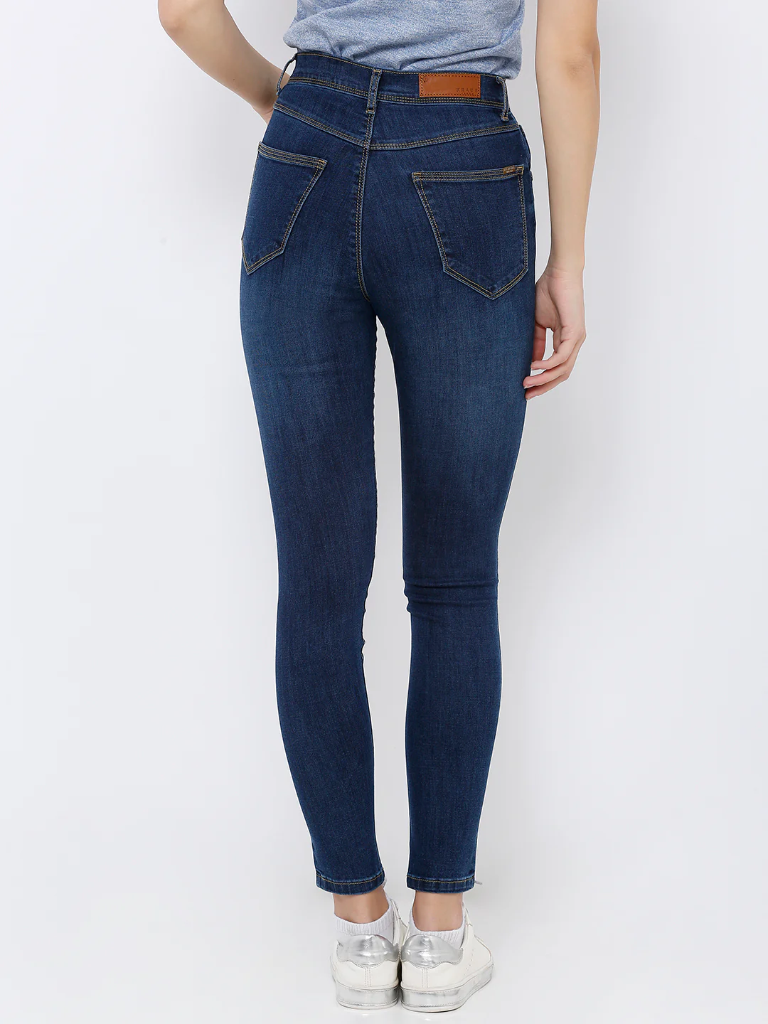 Women Super High-Rise Super Skinny Jeans - Image 3