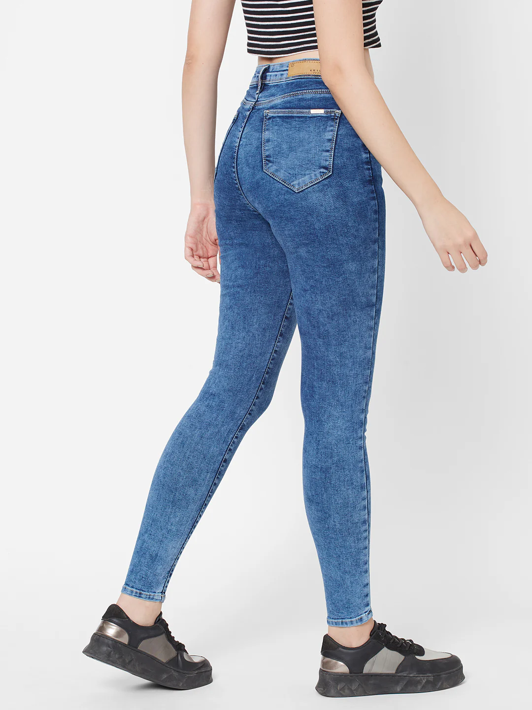 Women Super High-Rise Super Skinny Jeans - Image 3