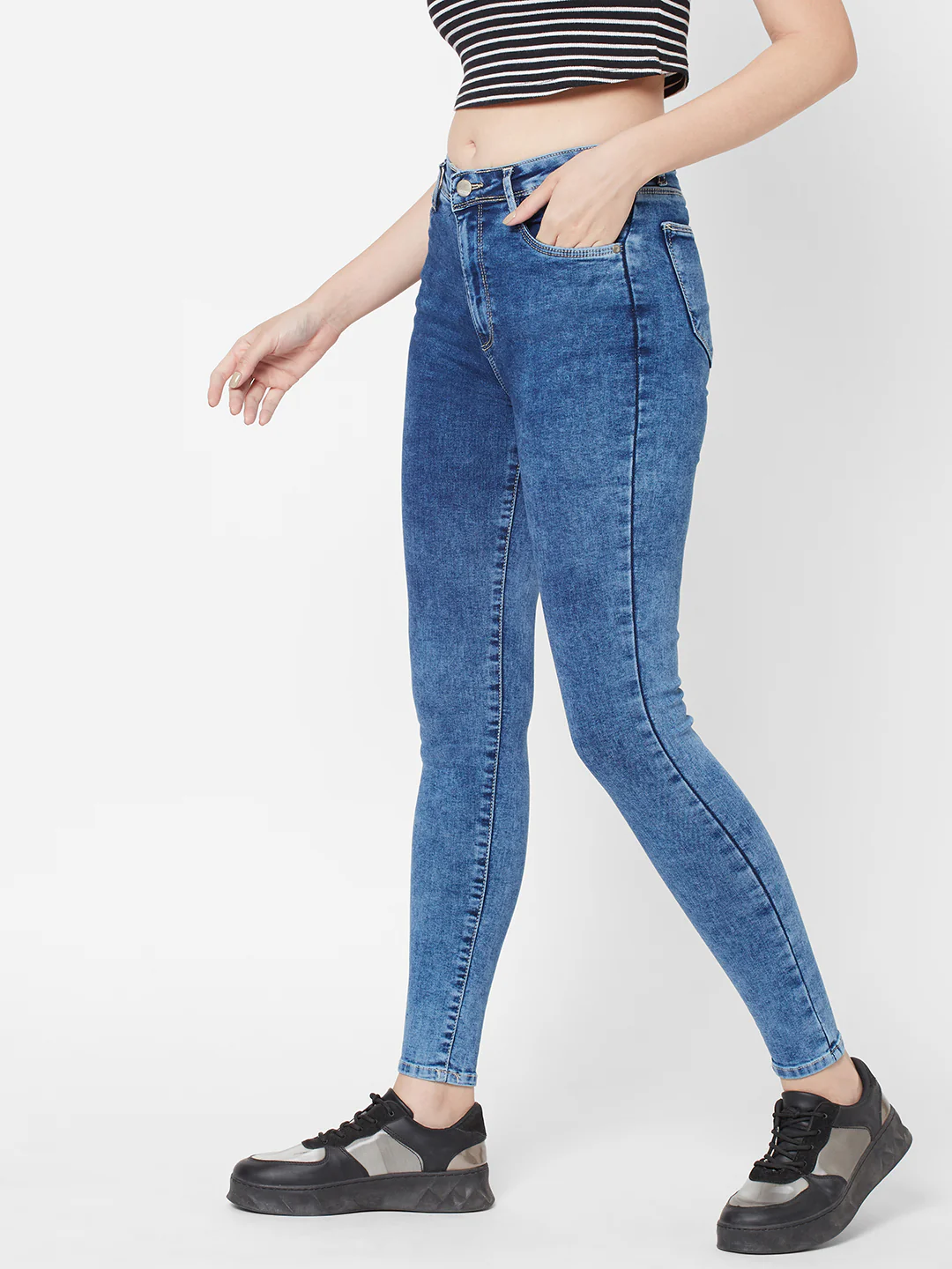 Women Super High-Rise Super Skinny Jeans - Image 6