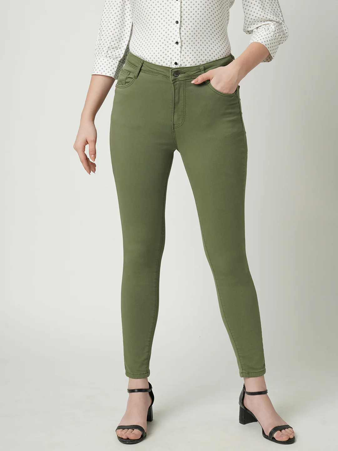Women Super High-Rise Super Skinny Jeans - Image 2
