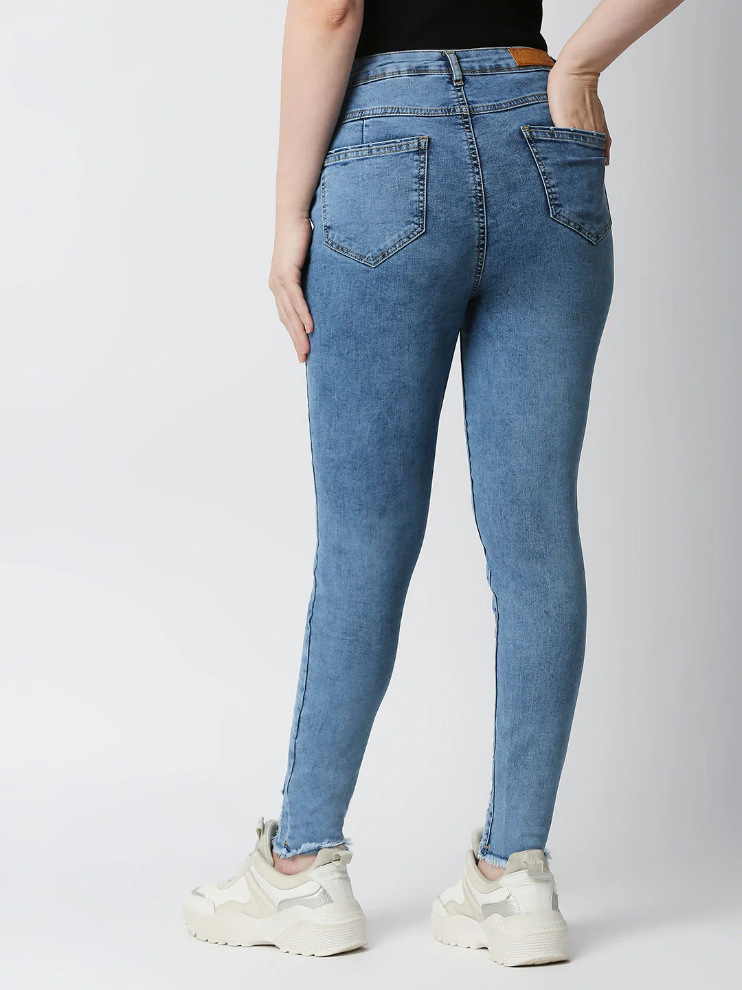 Women Super High-Rise Super Skinny Jeans - Image 3