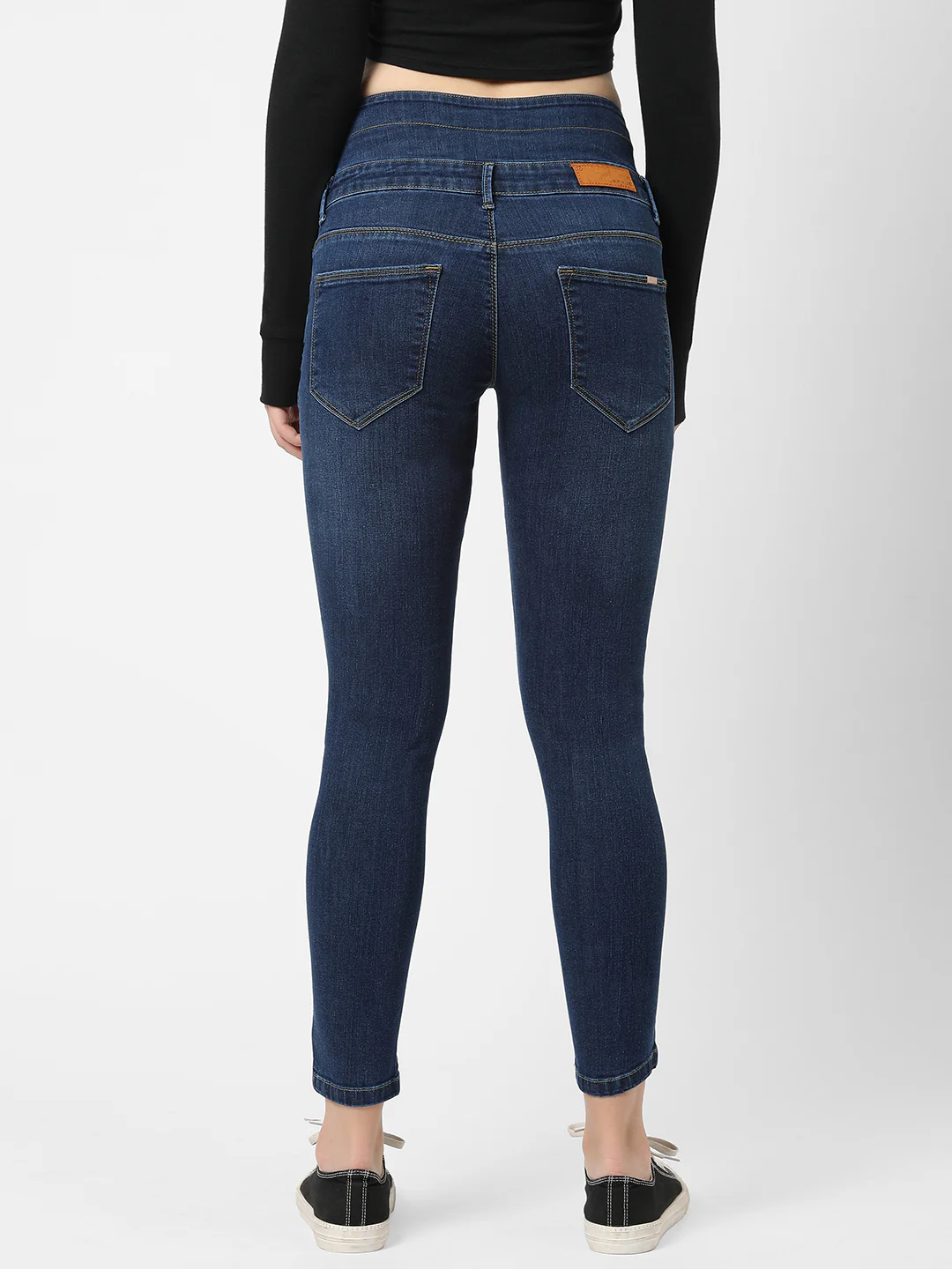 Women Super High-Rise Super Skinny Jeans - Image 3