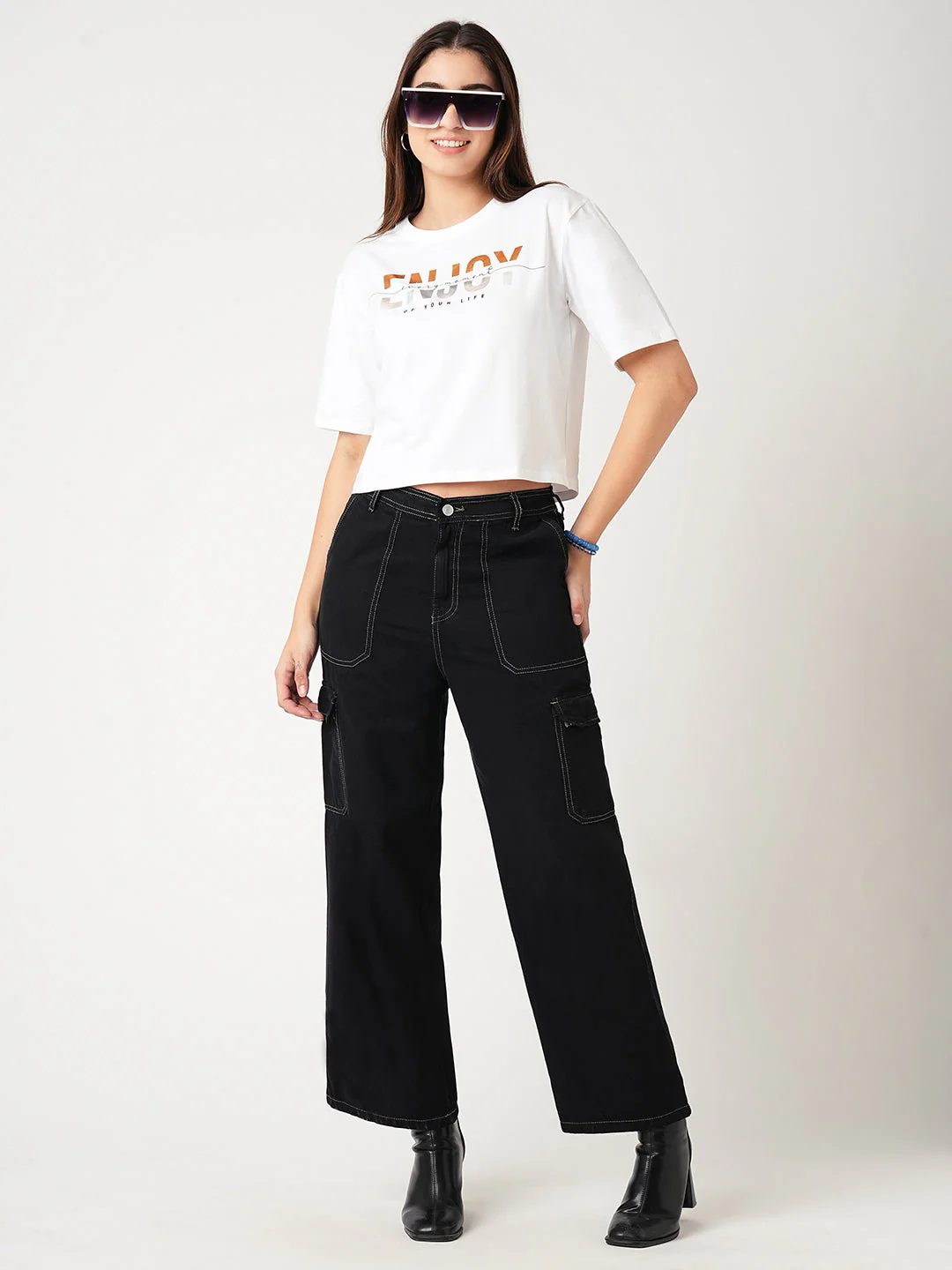 Women White Graphic Tees