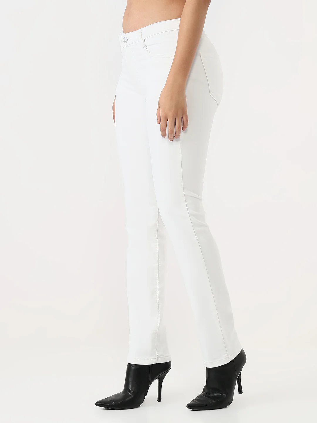Women White High-Rise Slim Straight Fit Jeans - Image 4