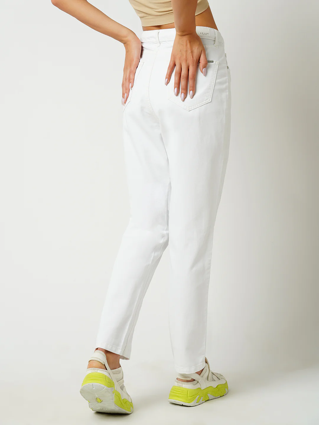 Women White High-Rise Straight Fit Jeans - Image 4