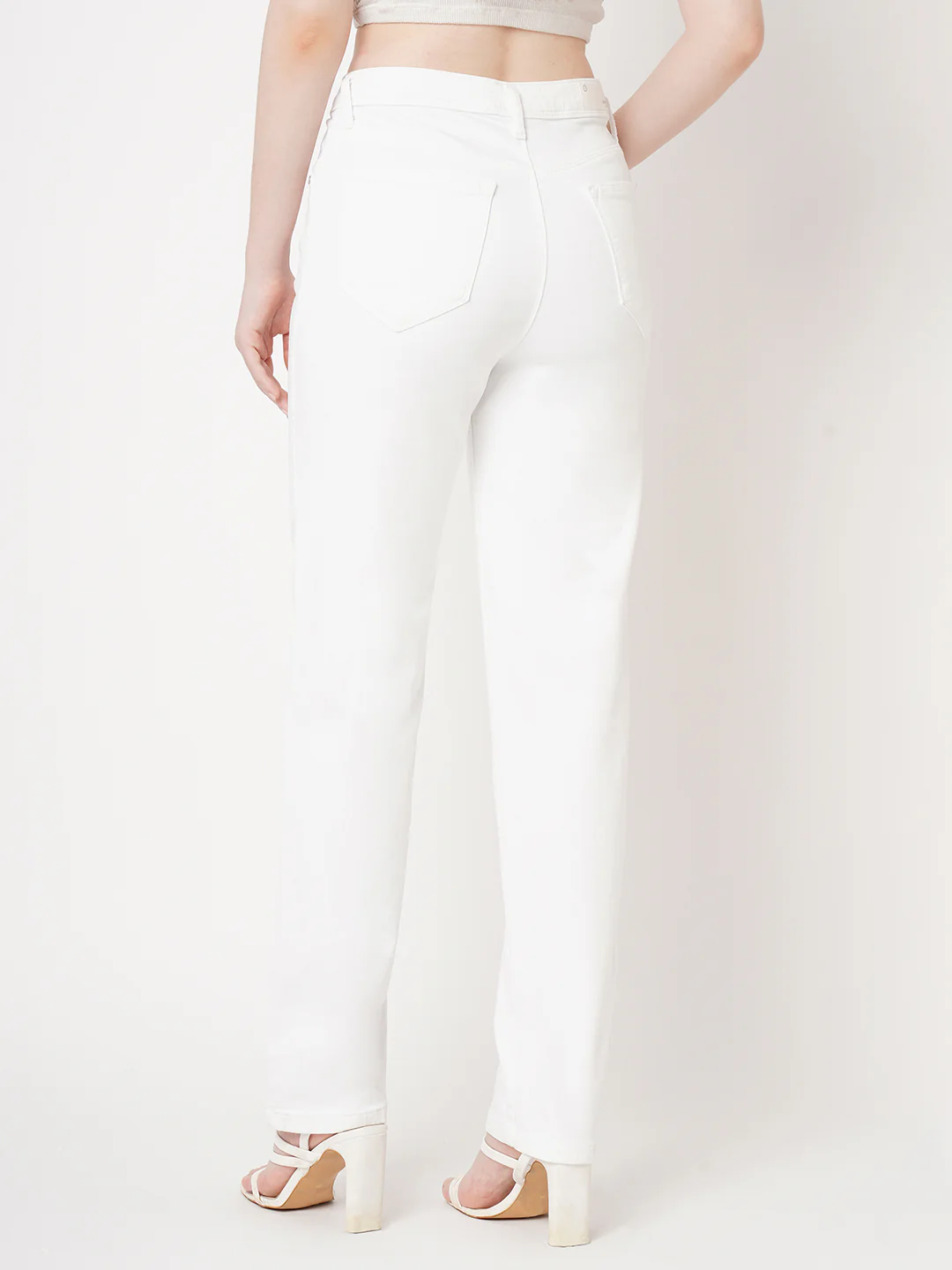 Women White Relax Straight Fit Jeans - Image 3