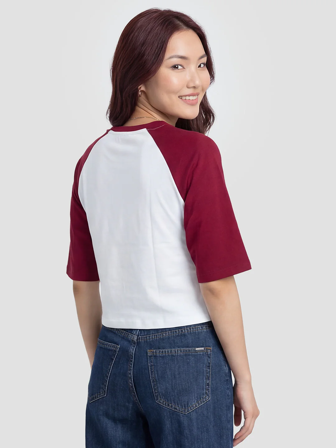 Women White/Rumba Red Graphic Print Crop Tees - Image 3
