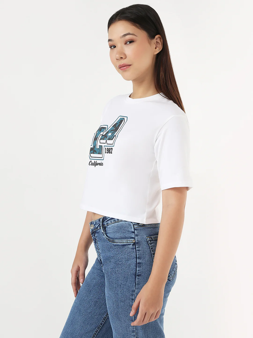 Women White Slim Crop Graphic T-Shirt - Image 4