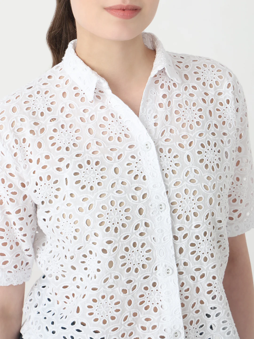 Women White Slim Fit Crop Shirt - Image 6