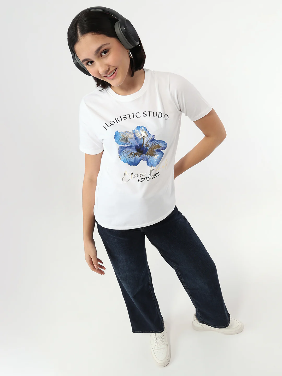 Women White Slim Fit T-Shirt - Image 2
