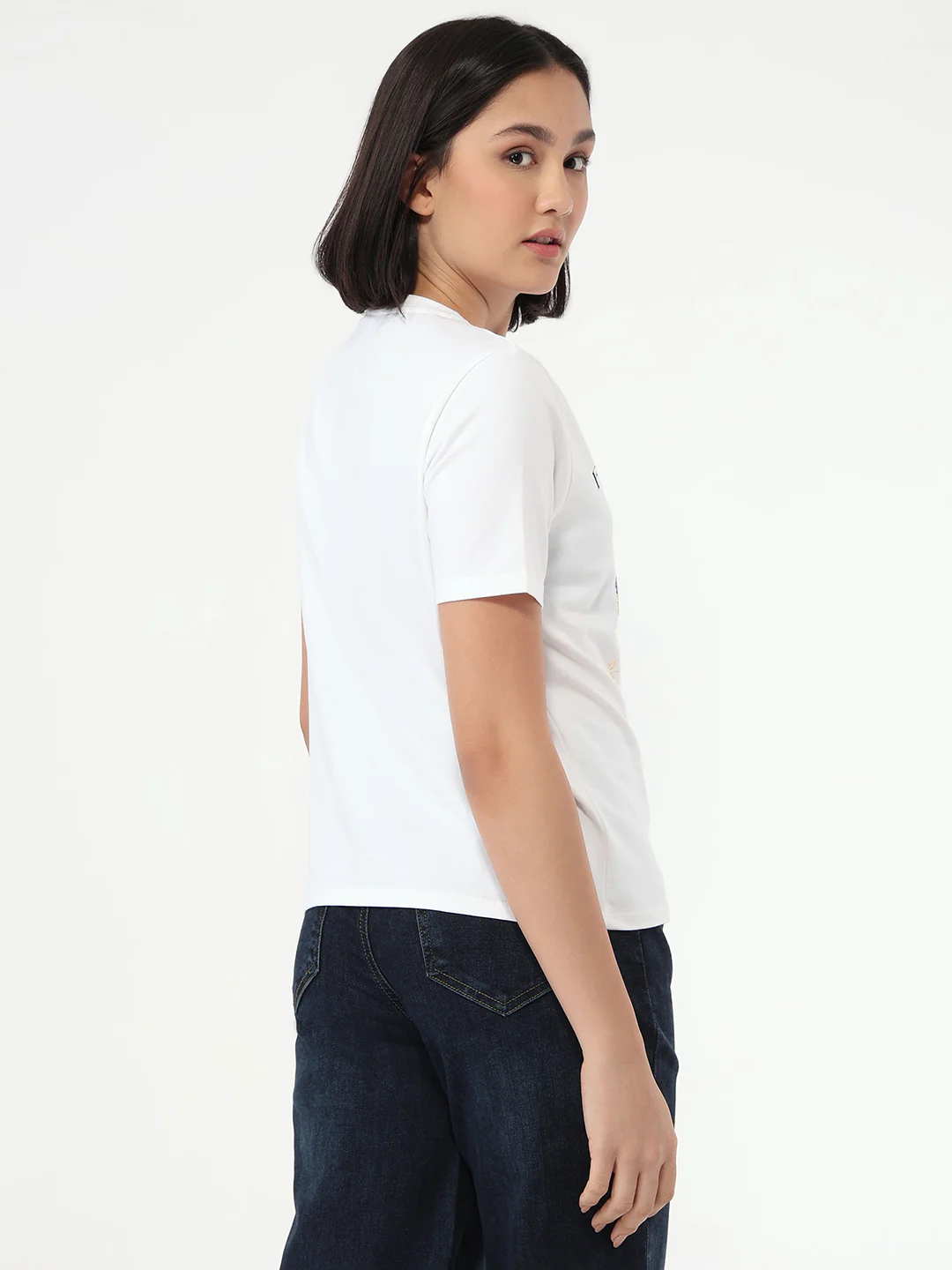 Women White Slim Fit T-Shirt - Image 3
