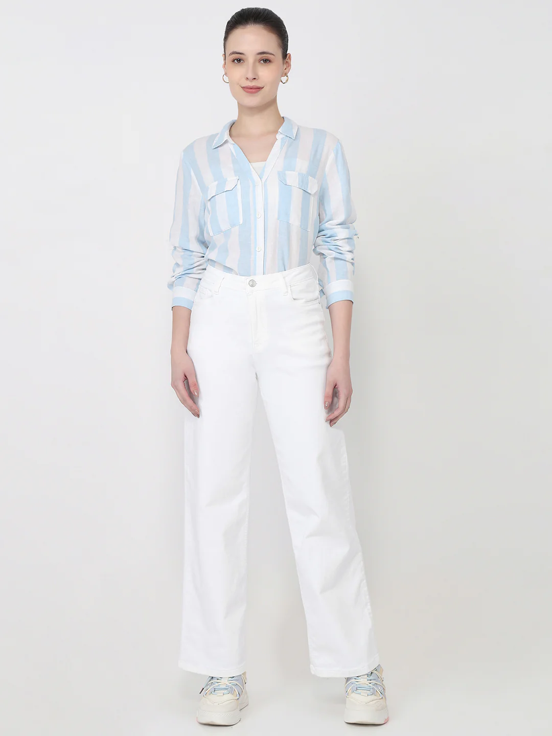 Women White Wide Leg Jeans - Image 4