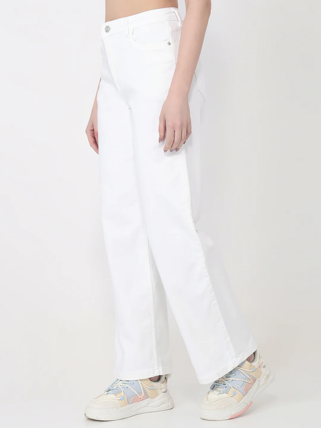 Women White Wide Leg Jeans - Image 8